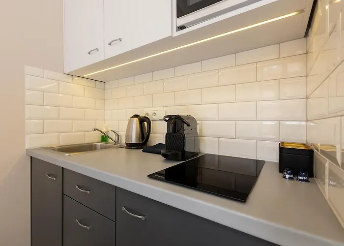 Old Town Apartment *